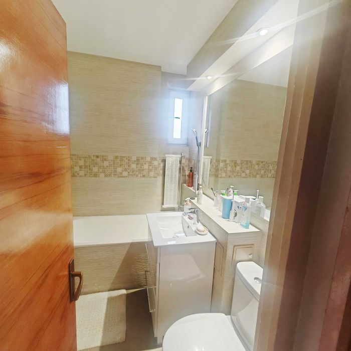 Inchiriez apartament cu 4 camere Centrul Civic Brasov