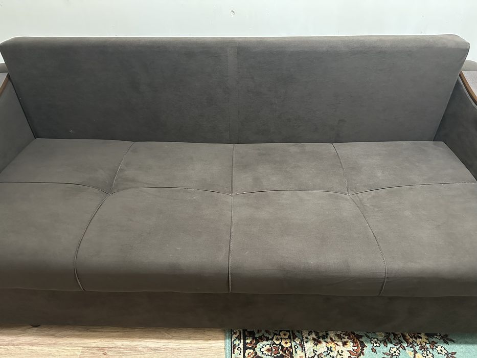 Продам софу в хорошем состояние