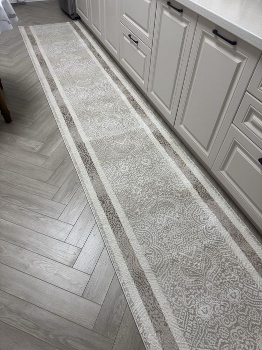 Продам ковровую дорожку 7м и 3м