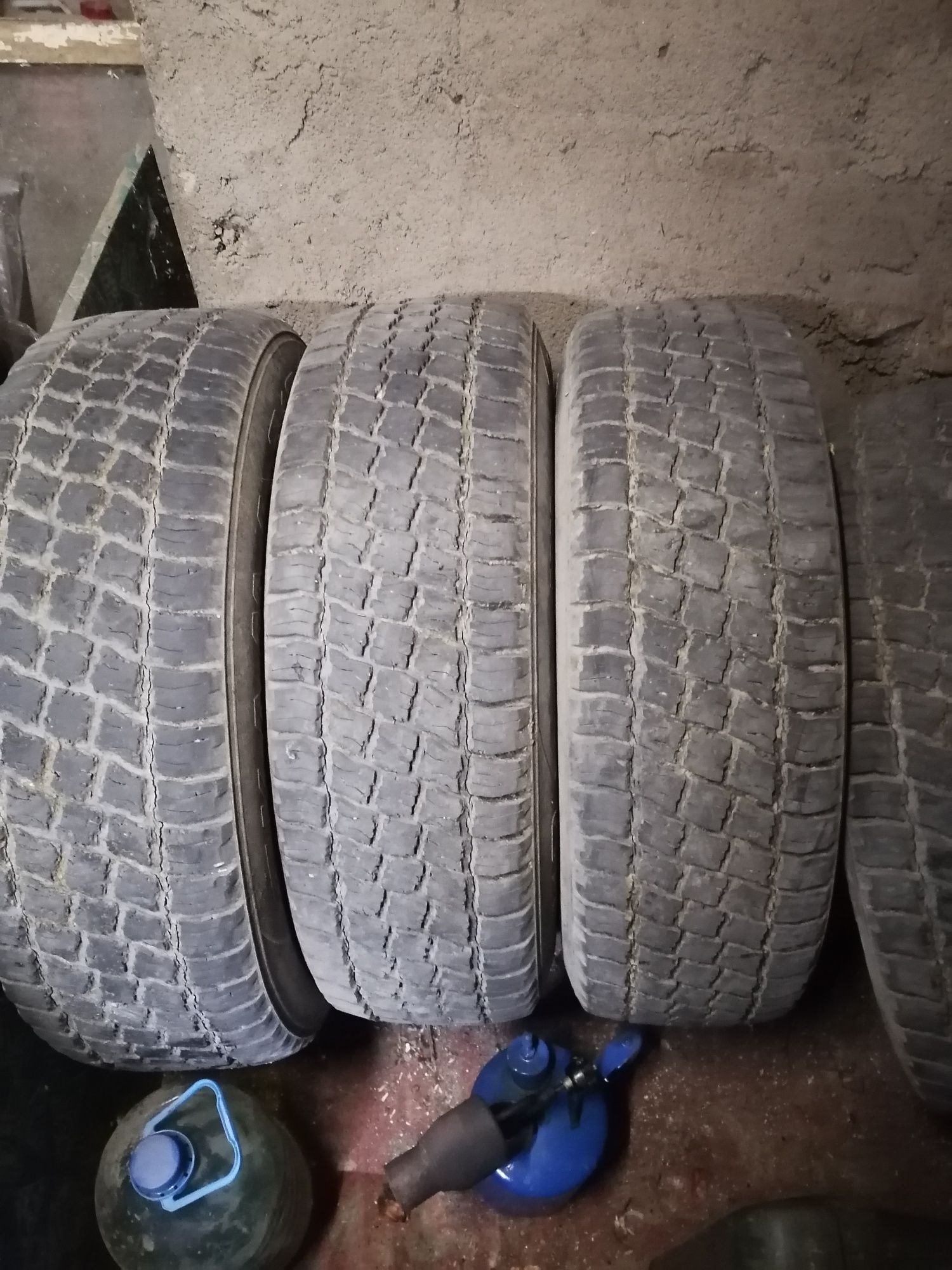 Продам шины на 16 бу