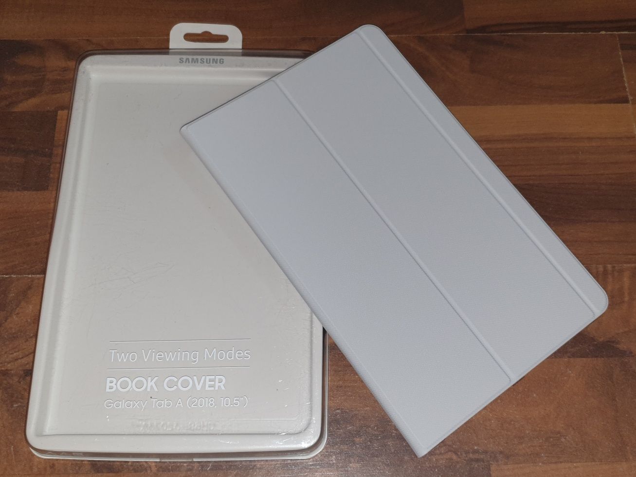 Husa flip smart activa originala Samsung Book Cover Tab A 2018 10.5