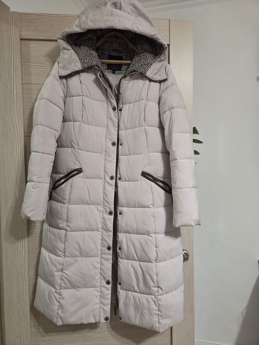 Зимний пальто- пуховик