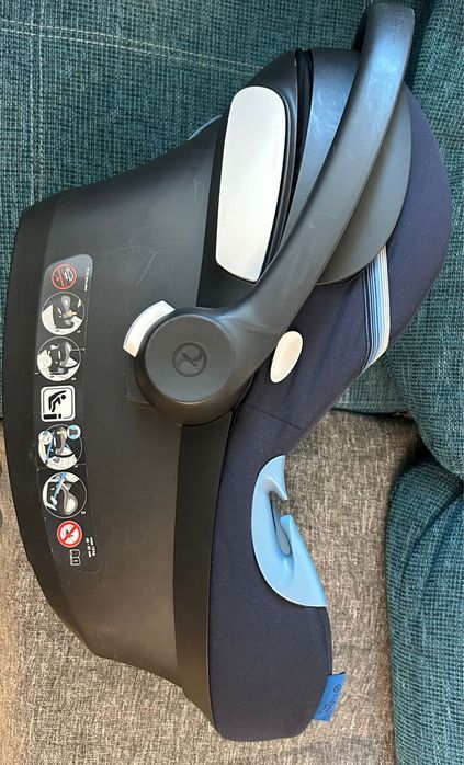 Scoica Cybex Atom M i-size si adaptoare pentru carucior