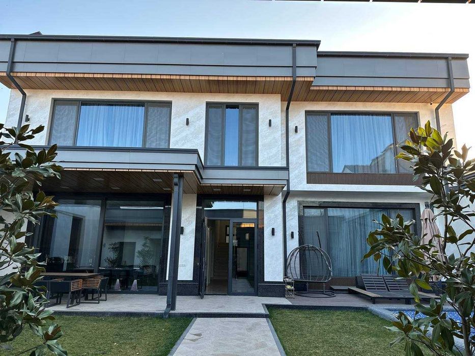 Продается эксклюзивный   HI-tech евродом в центре Ташкента