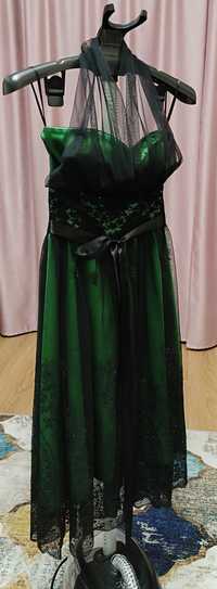 Платье на выпускной, зелёное с черным, с блеском