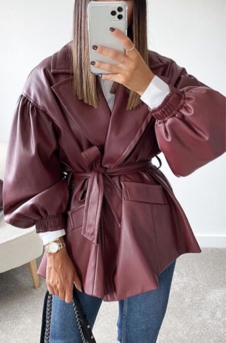 Caut geaca piele Zara