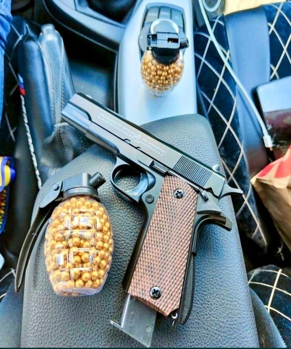 Pistol cu bile full metal Airsoft Propulsie-Arc + bile Plastic ABS 500