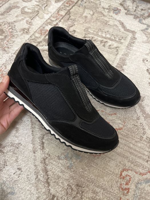 Стильные кроссовки 37,5-38р