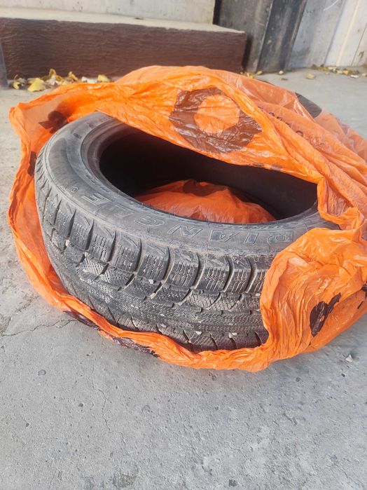 Шины зимние на камри 70(R17). 4 штуки. Triangle