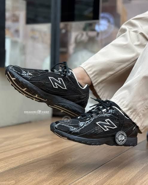 New Balance 204L Black Timberwolf