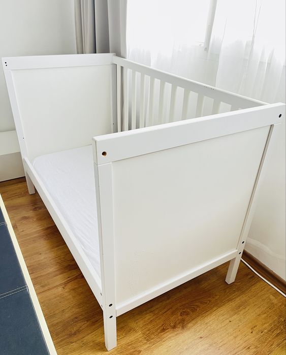 IKEA Бебешко Креватче 60x120 см Бяло SUNDVIK