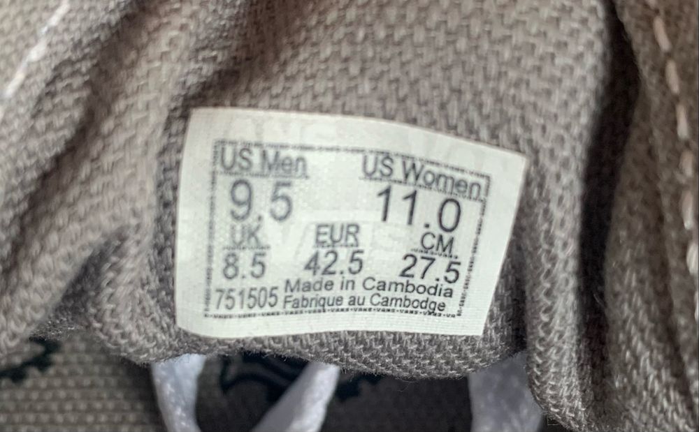 Adidasi Vans, marimea 42,5 stare forte buna, ca noi.