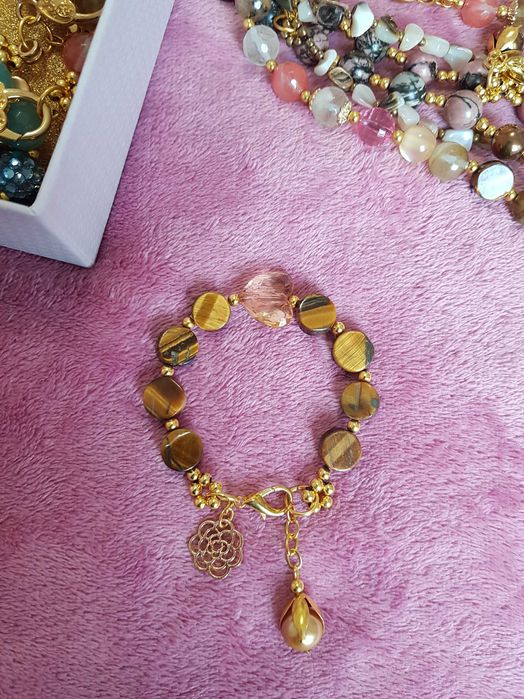 Колиета и Гривни с Естествени Камъни от 25 лв-50 лв