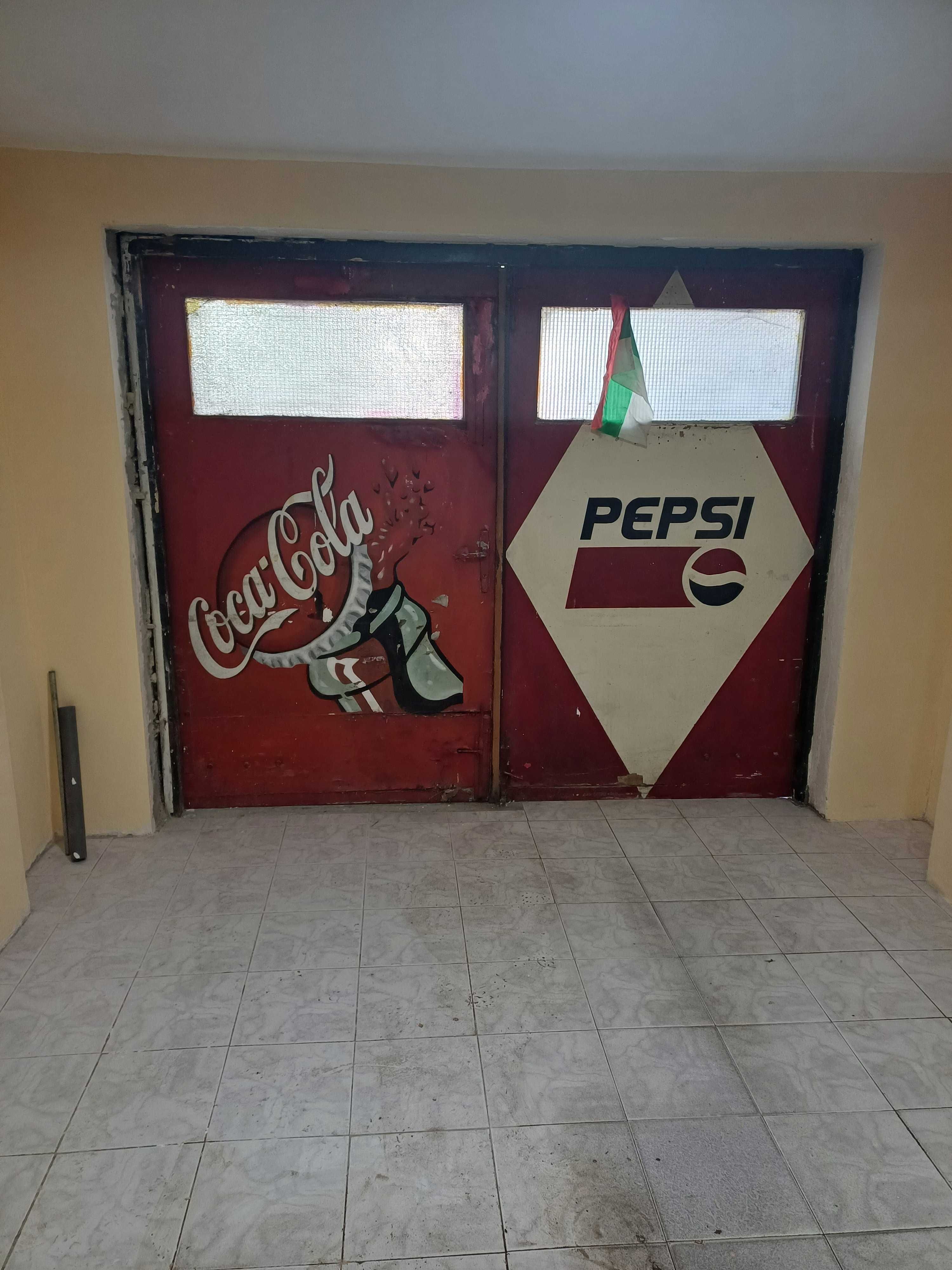 Продавам гаражна врата