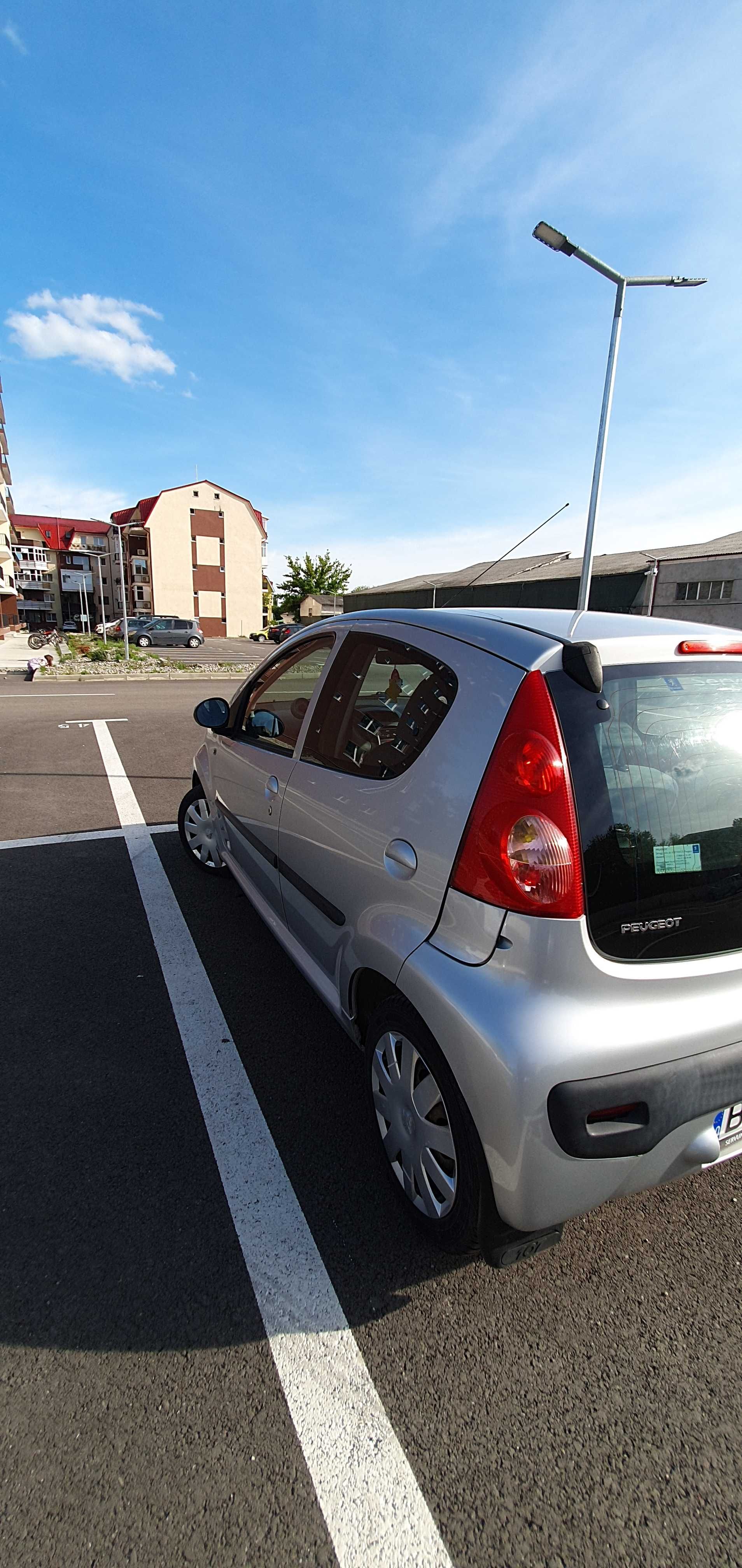 Peugeot 107 masina ideala pentru oras