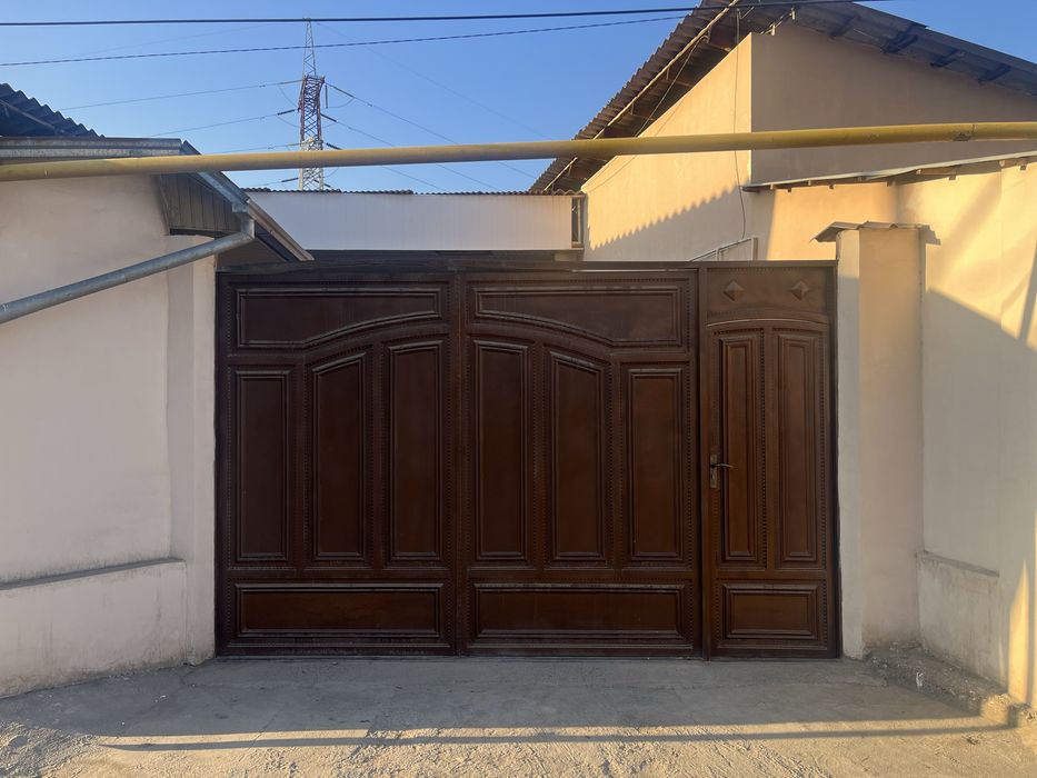 Срочно! Продается дом 8соток с 3-мя постройками! Бектемир,хозяин