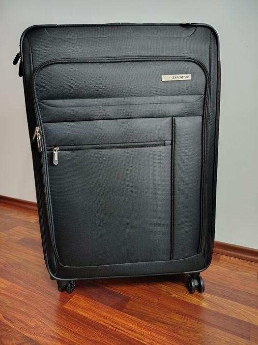 Vând valiză Samsonite