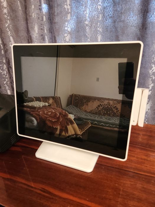 Моноблок для торговли, кафе и кассовой зоны ( встроенный WiFi)