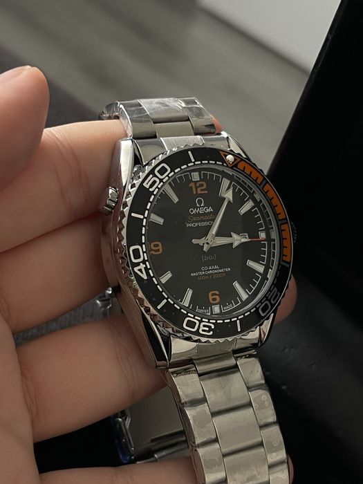 Ceas barbatesc nou, cu eticheta