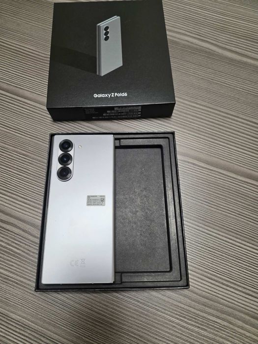 Samsung z fold 6