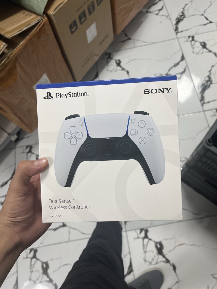 Жостик PS4 запечатанный