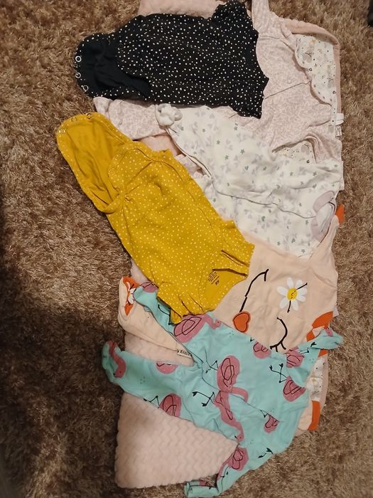 Lot fetita nou nascut