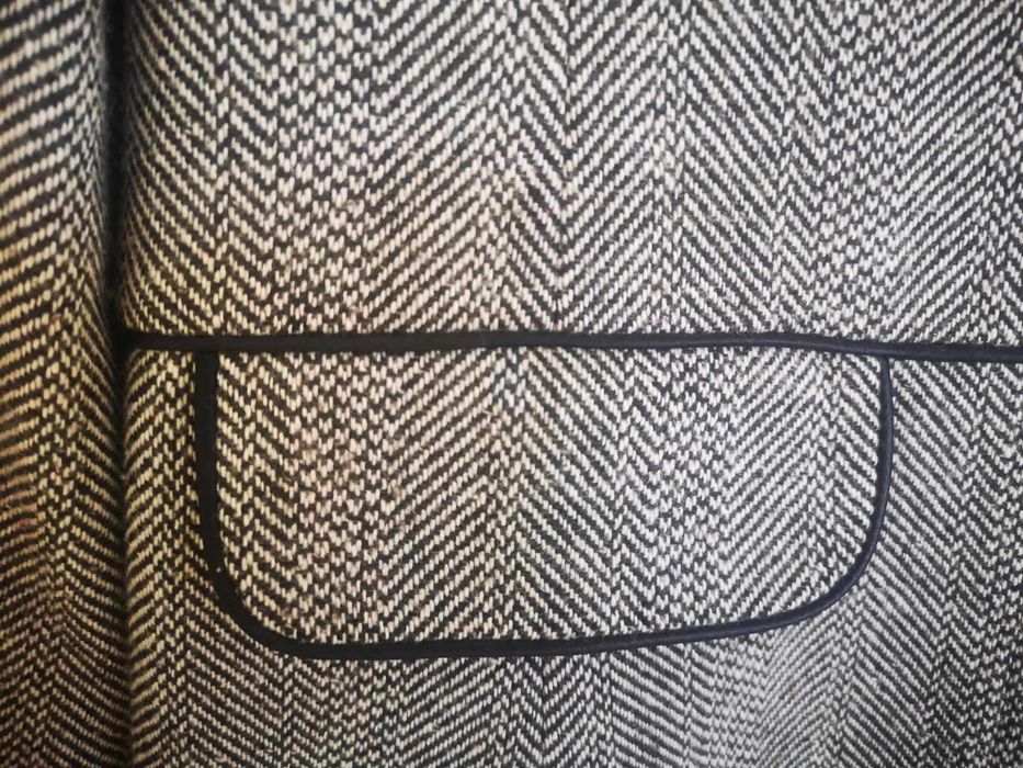 Вълнено тънко палто 42-ри номер