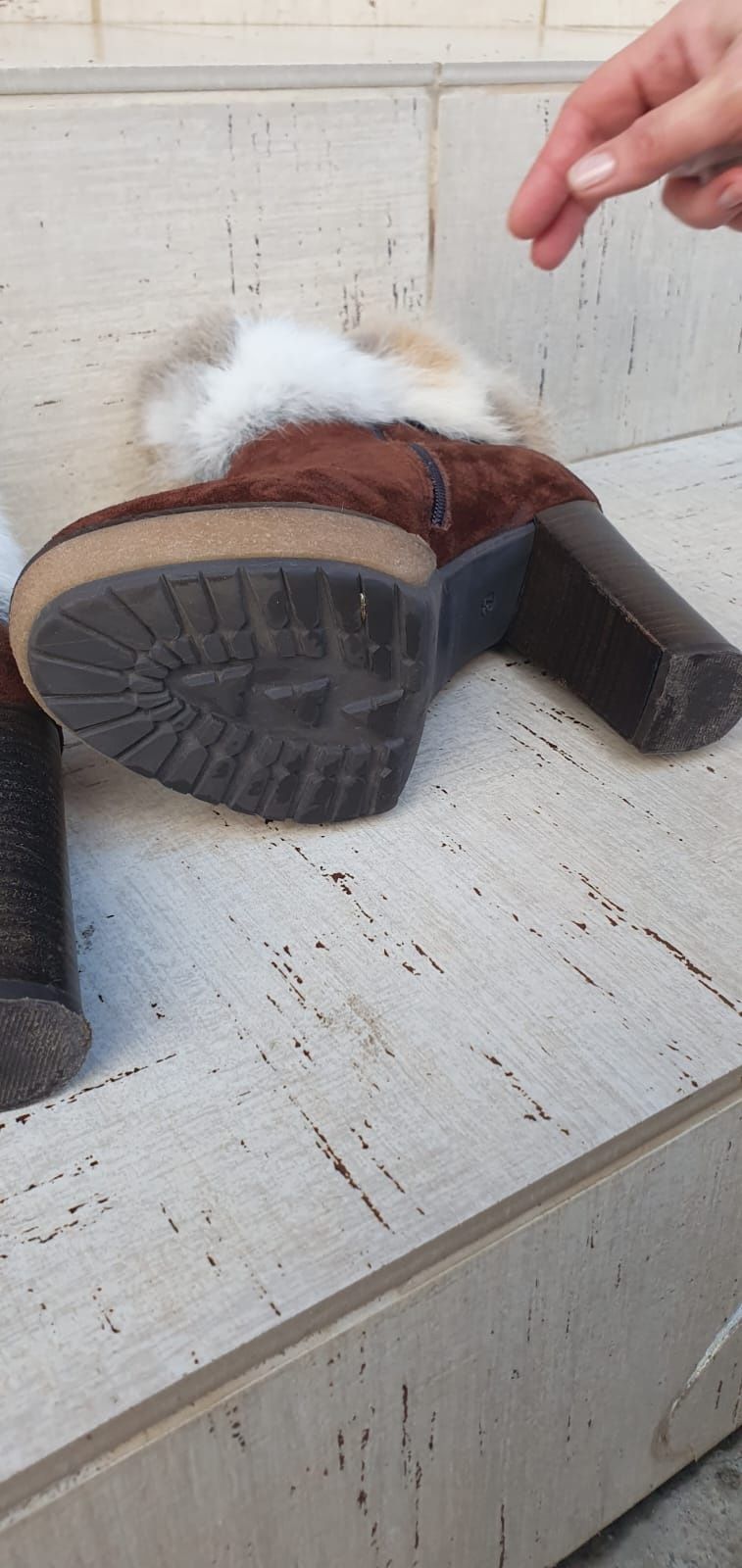 Ghete cu toc din piele si blanita naturala MANAS 37