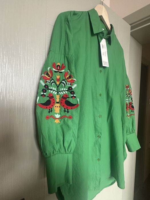 Нова с етикет дълга риза