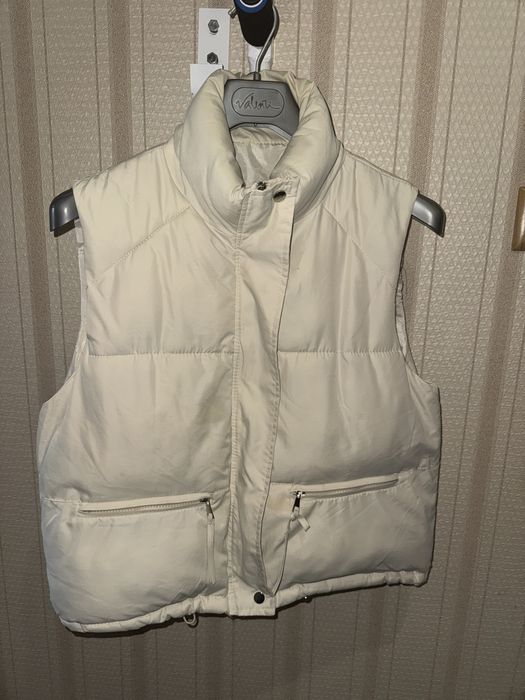 Продам женскую безрукавку