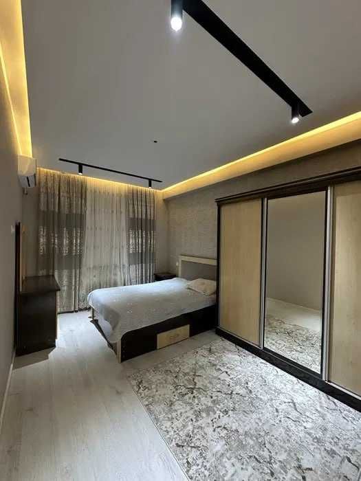 Buyuk Ipak yoli metrosiga yaqin, 3 xonali kvartira Salom choyxona 308*