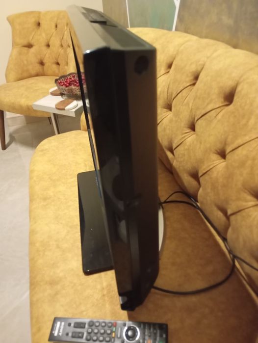 Vand doua televizoare,Sony Bravia si Blaupunkt