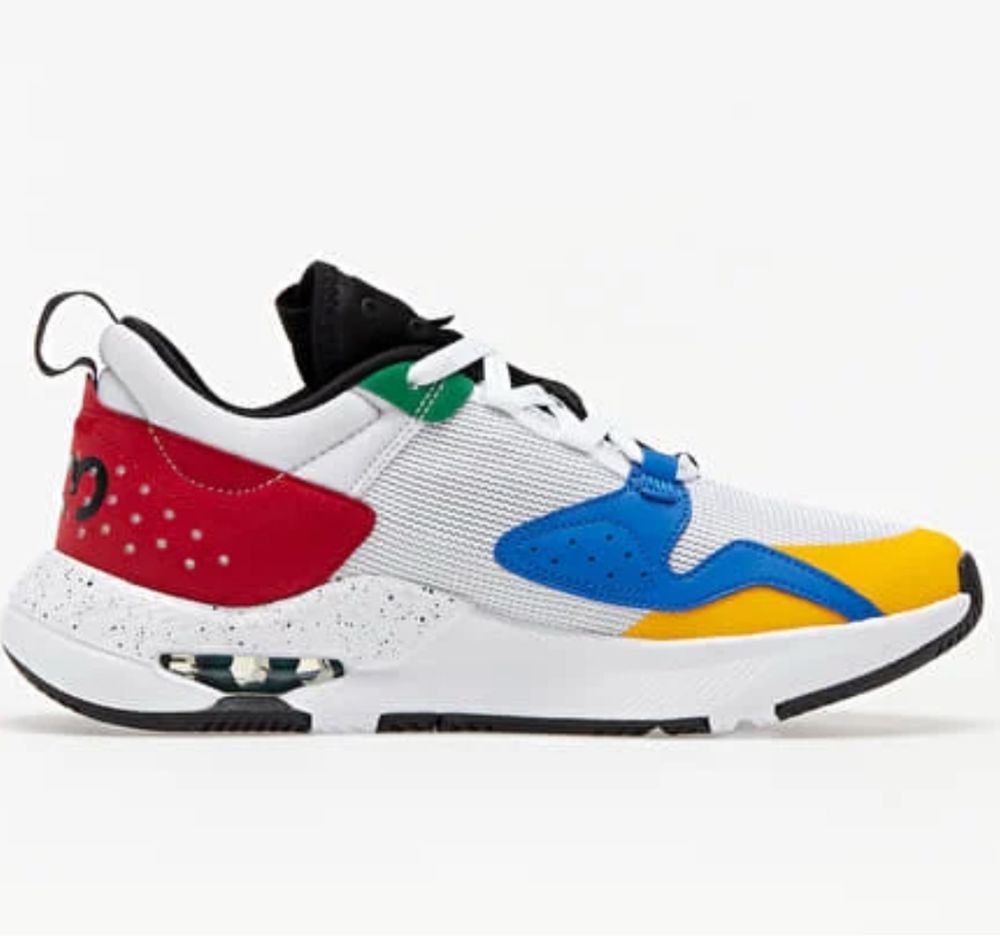 Nike AIR Jordan Cadence 42,5