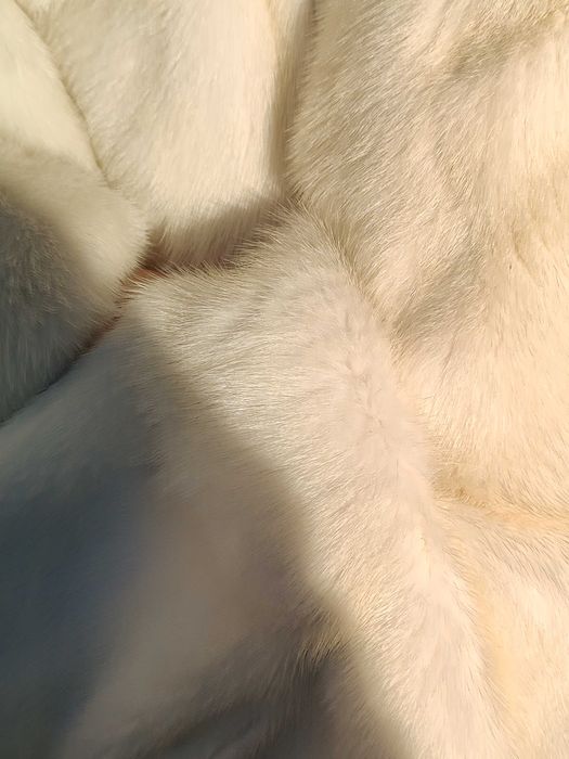 Blana Nurca Alba / Vizon NOUA XL / XXL (nr 8) Lunga