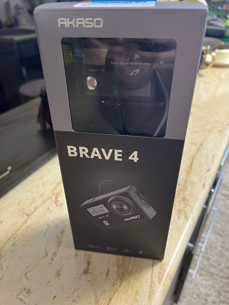 AKASO BRAVE 4, 20MP 4K, Rezistenta la apa,