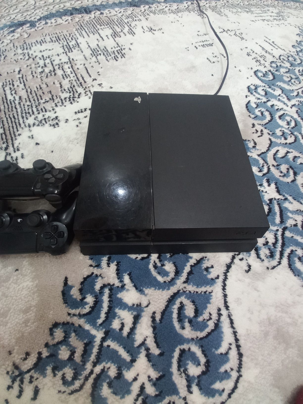 Ps 4 jostiklar qo'shib beriladi