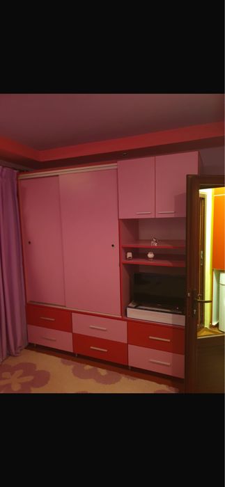 Vand apartament doua camere