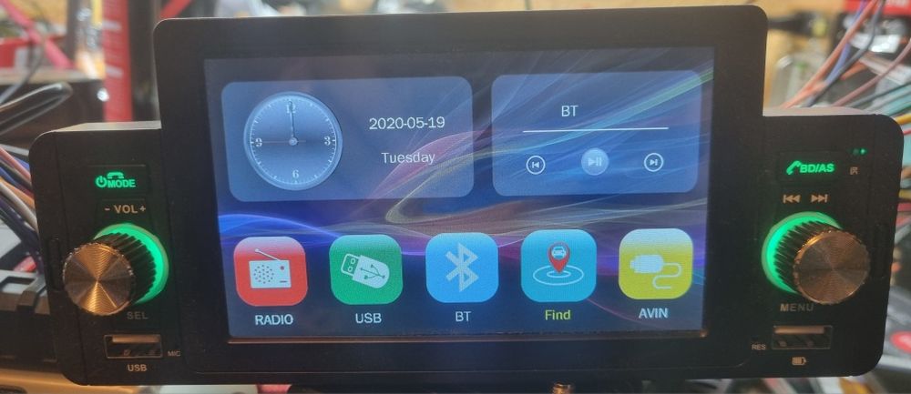 Dvd auto 1 din cu bluetooth  mufă universală nou