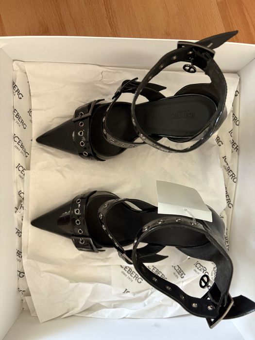 Високи обувки ICEBERG