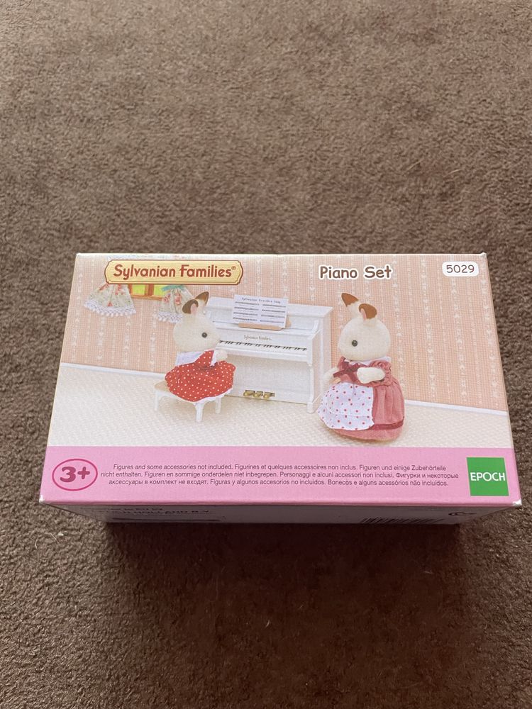 Пиано от серията sylvanian families