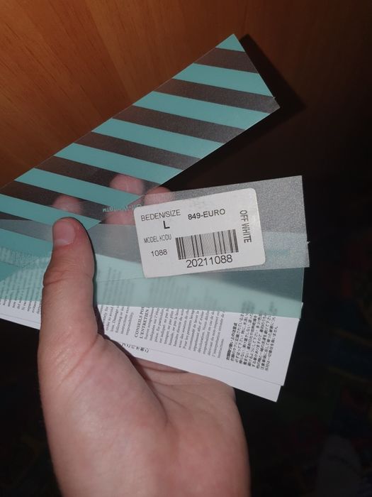 trening off white original