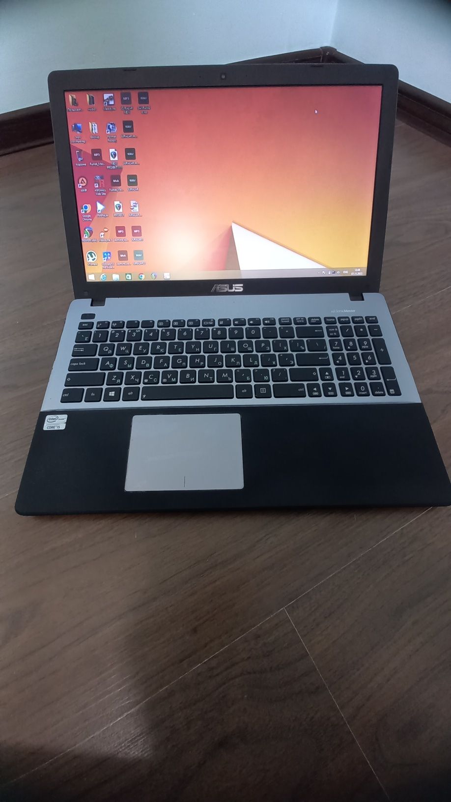 Asus X550c. Notebook. Core i5