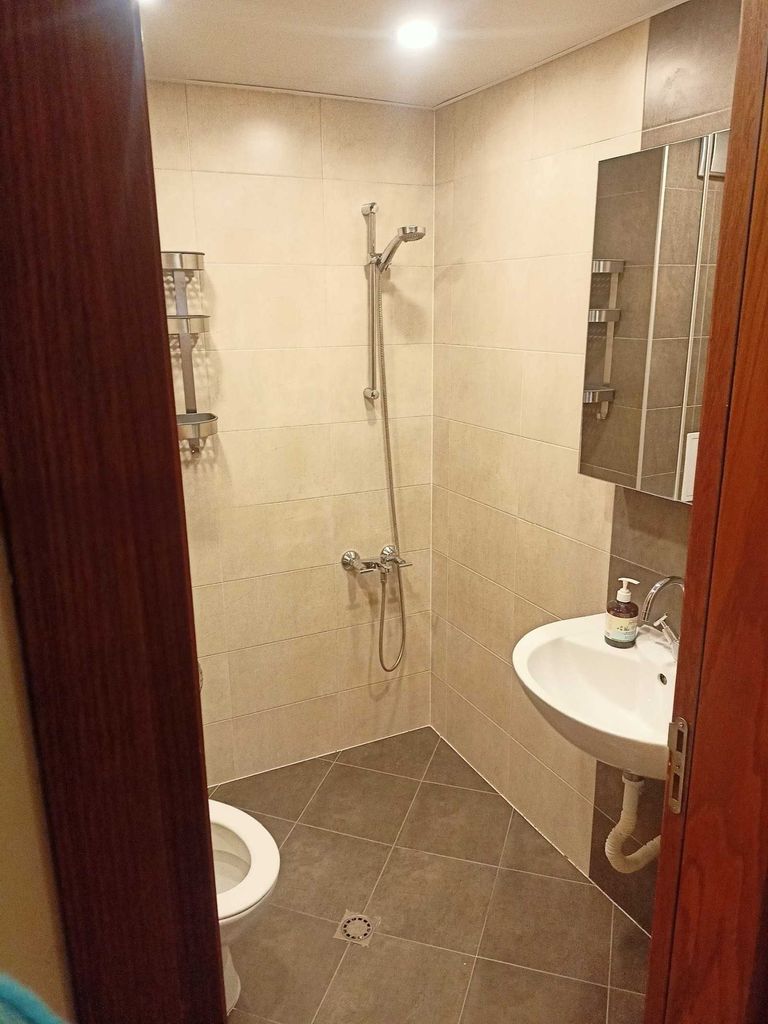 Дава се под наем Тристаен апартамент в София, Карпузица - 78 кв.м за 550 € - Снимка #9