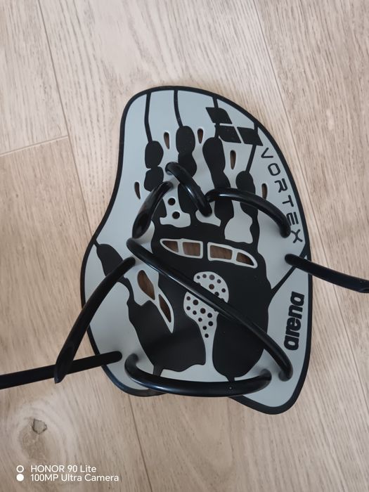 Продам лопатки для плавания