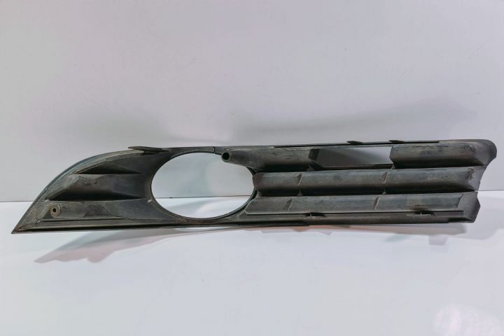 Grila bara  dreapta 3C0853666A Volkswagen VW Passat B6