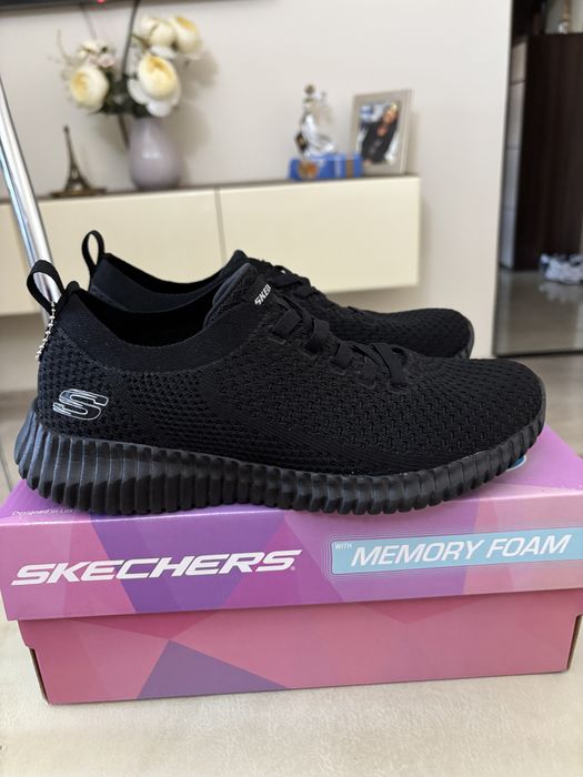 Adidasi noi, marime 36, Skechers