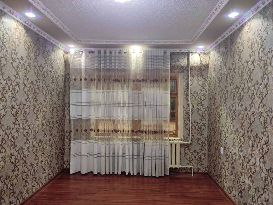 Сергели 1 мавзеда 3 хонали кв. ижарага берилади 400 у.е.