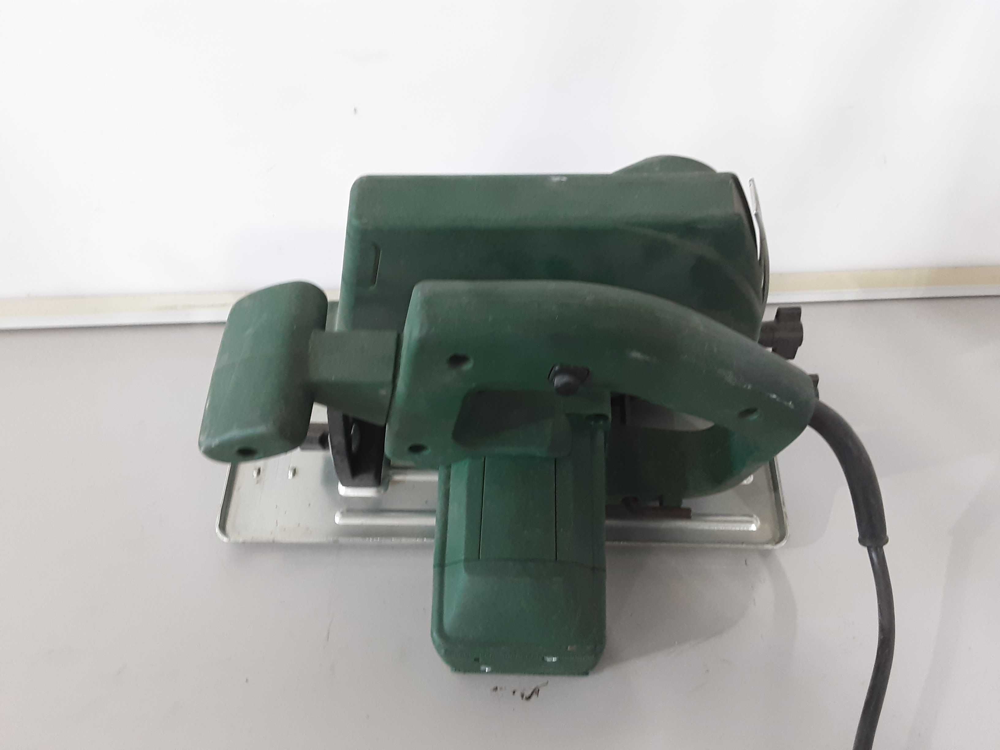 Ръчен циркуляр - Bosch 620W