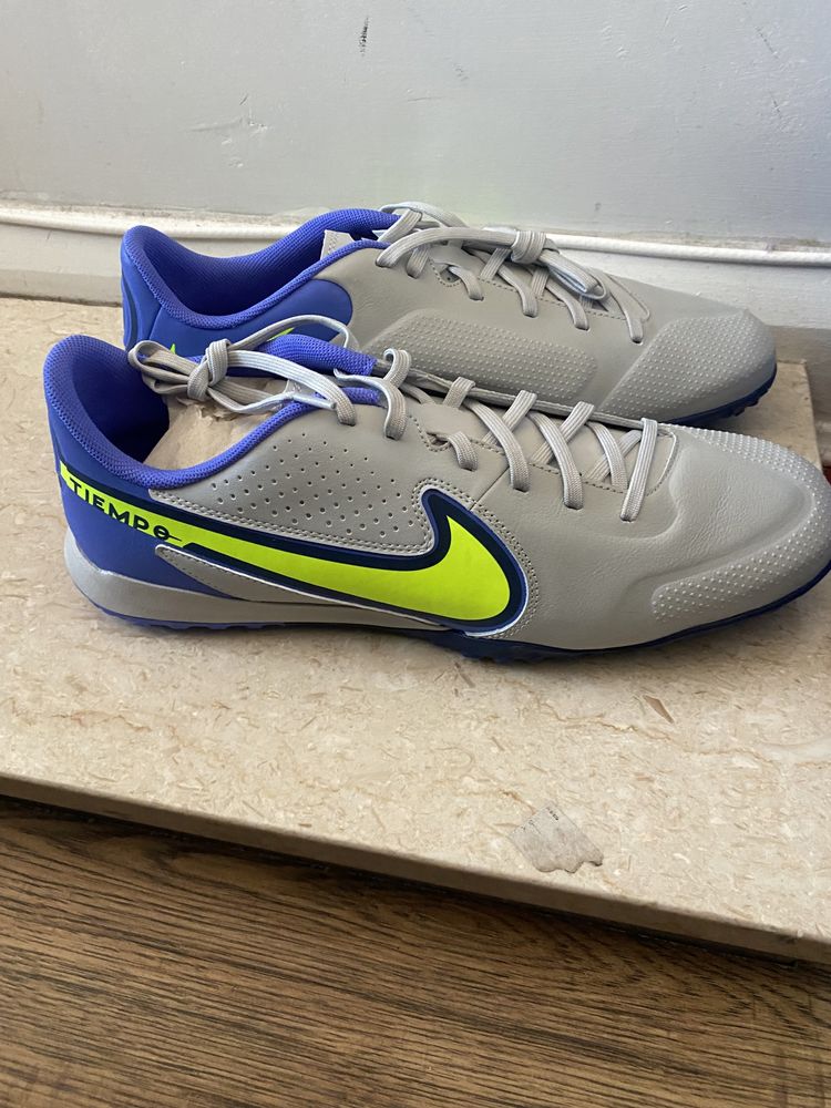 Nike legend 9 academy