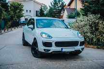 Porsche Cayenne Diesel 3.0 - 77000 km